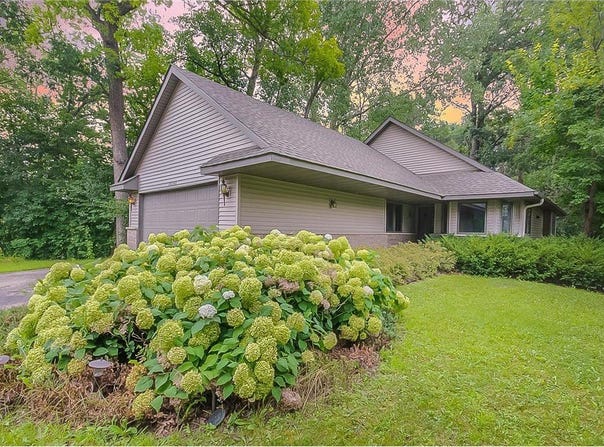 15153 Cates Lake Drive, Savage, MN 55372