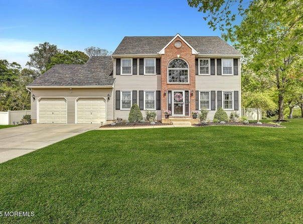 1427 Swan Lane, Mullica Hill, NJ 08062