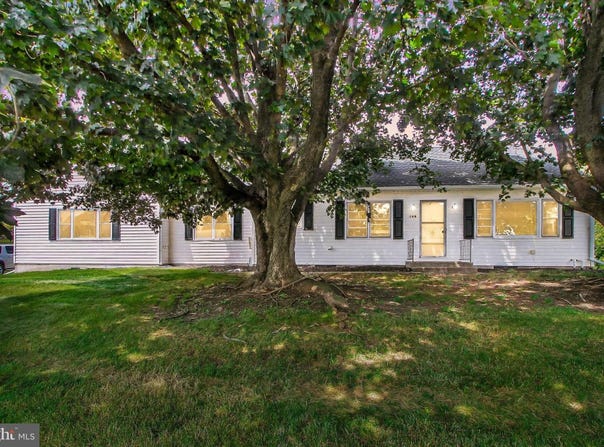 149 W HANOVER STREET, BIGLERVILLE, PA 17307