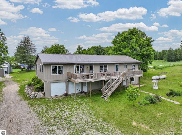 6351 N 33 Road, Manton, MI 49663