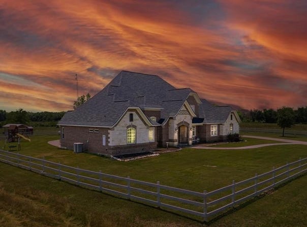 1476 Farm Road 3105, Pickton, TX 75471