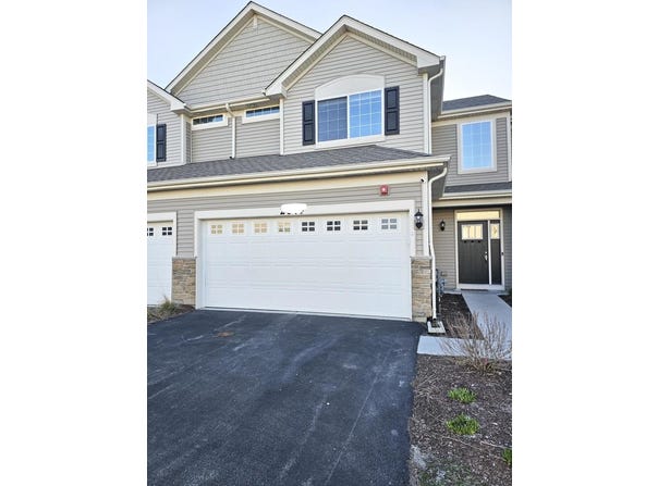 2049 Stuttle Road, Batavia, IL 60510