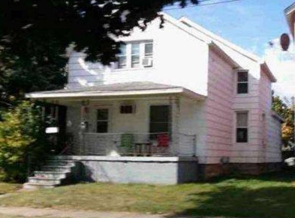110 Fitzhugh St, Bay City, MI 48708