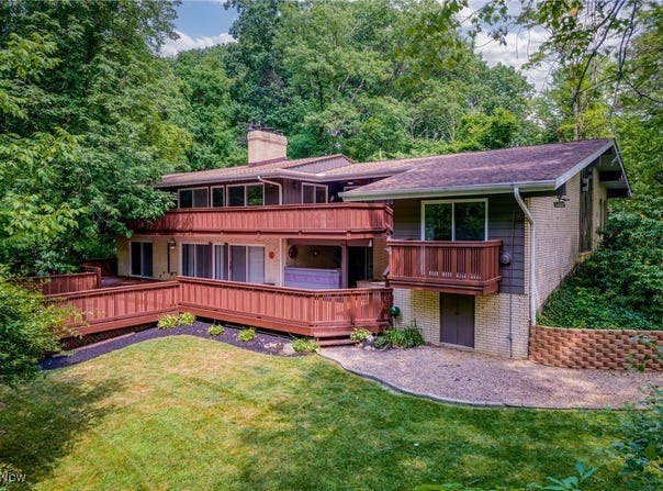 8785 Eagle Road, Kirtland, OH 44094