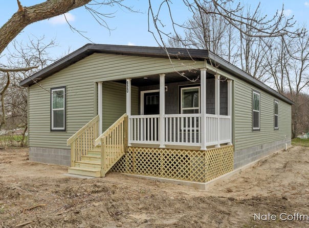 920 S Ravenna Road, Ravenna, MI 49451