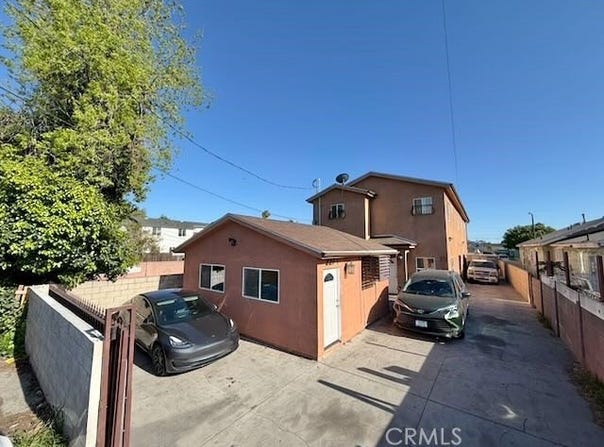 227 E 84th 1/2, Los Angeles, CA 90003