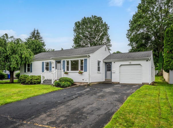 46 Wright Road, Rocky Hill, CT 06067
