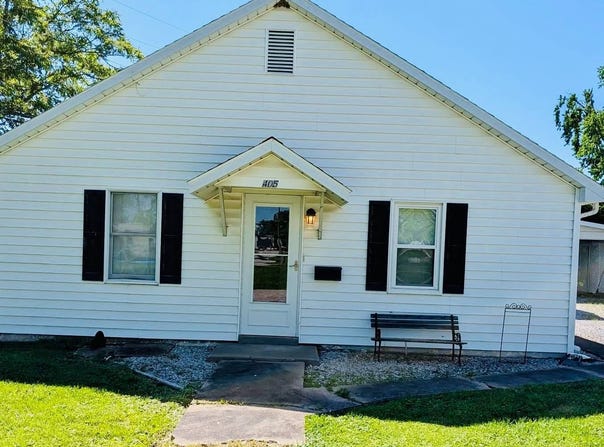 405 Rice St, Carmi, IL 62821