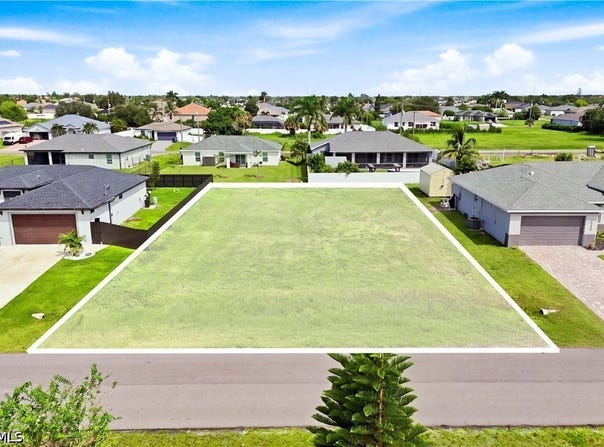 1705 NW 4th Terrace, Cape Coral, FL 33993