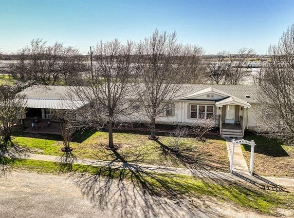 1205 Alliance Boulevard, Rhome, TX 76078