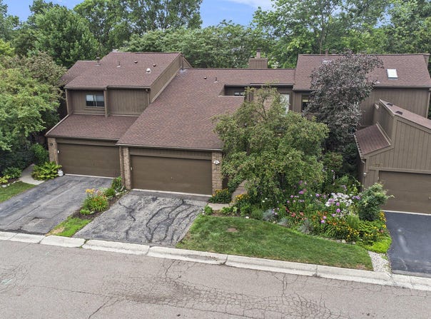 5776 Staghorn Drive, Ypsilanti, MI 48197