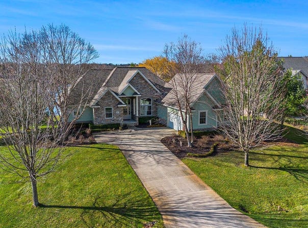 11325 Killarney Drive, Stanwood, MI 49346