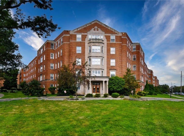 13800 Fairhill Road, Shaker Heights, OH 44120