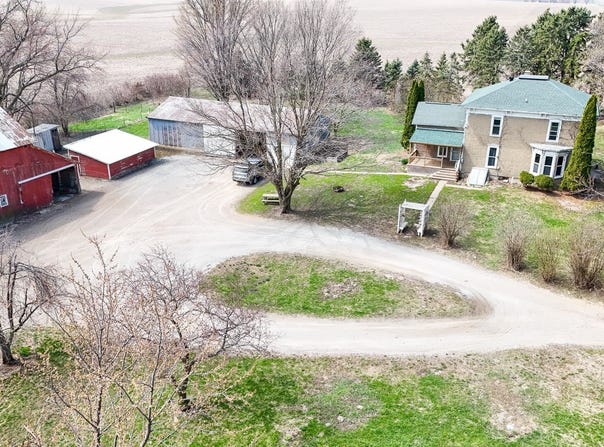 26596 Fairhaven, Chadwick, IL 61014