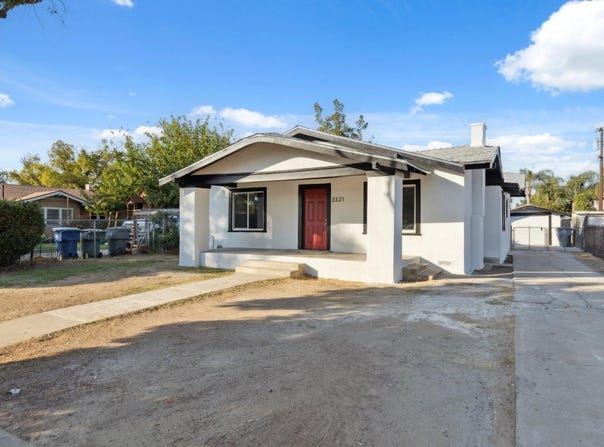 3321 Montecito, Fresno, CA 93702