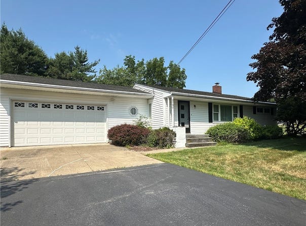 2797 Pinewood Circle, Corning, NY 14830