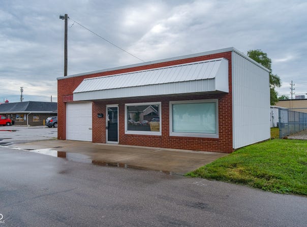 2305 Cottage Avenue, Columbus, IN 47201