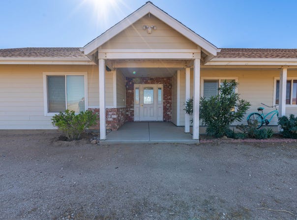 45121 Berioz Drive, Lancaster, CA 93536