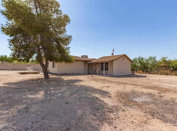 44446 N 14TH Street, New River, AZ 85087