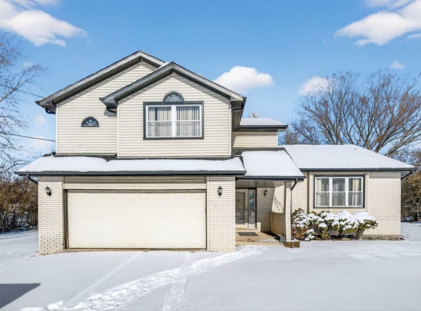 4448 Maple Avenue, Matteson, IL 60443