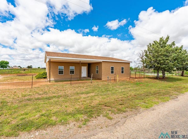 606 Curry Road K Road, Clovis, NM 88101