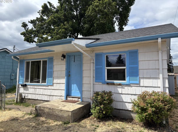 1118 B and B1 ST, Springfield, OR 97477