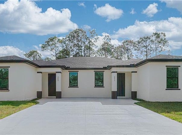 3011 Gordon, LEHIGH ACRES, FL 33973