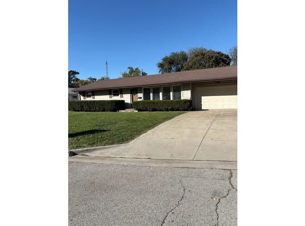 1705 GLEASON Drive, Rantoul, IL 61866