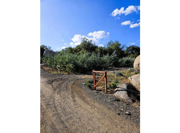 2562 Donnil Ln unit: 102-081-05-00, Fallbrook, CA 92028