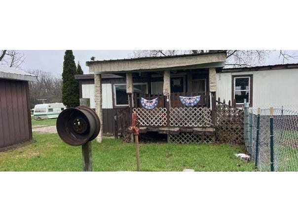 581 S Crapo St, Lake City, MI 49651