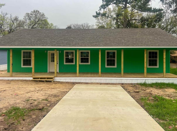 223 Hull Ave., Gladewater, TX 75647