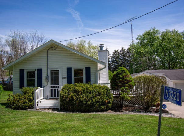 N3220 Acacia Rd, Lake Geneva, WI 53147