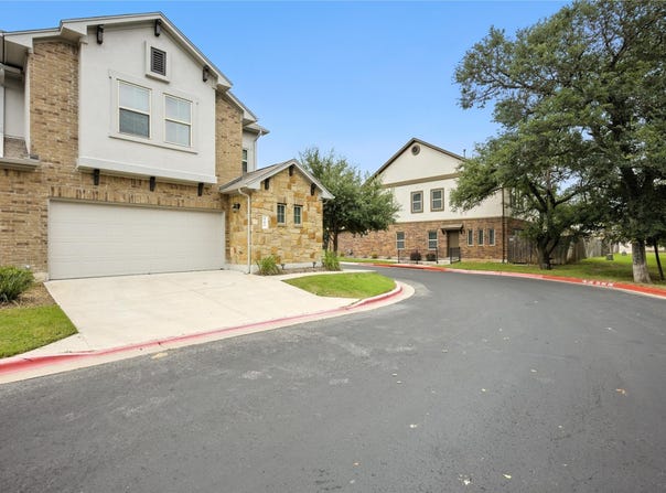 2304 S Lakeline BLVD, Cedar Park, TX 78613
