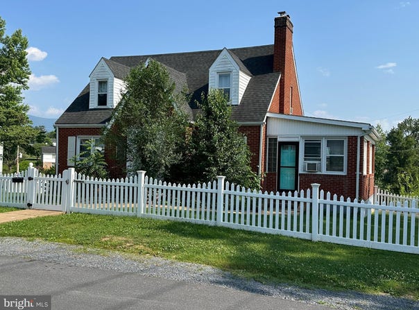2 TERRACE LANE, LURAY, VA 22835