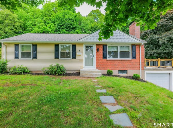 29 Fox Hill Drive, Vernon, CT 06066