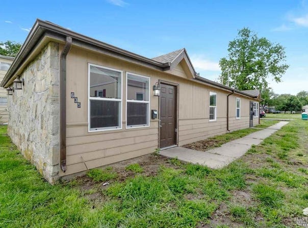 635-637 W 13th Street, Junction City, KS 66441