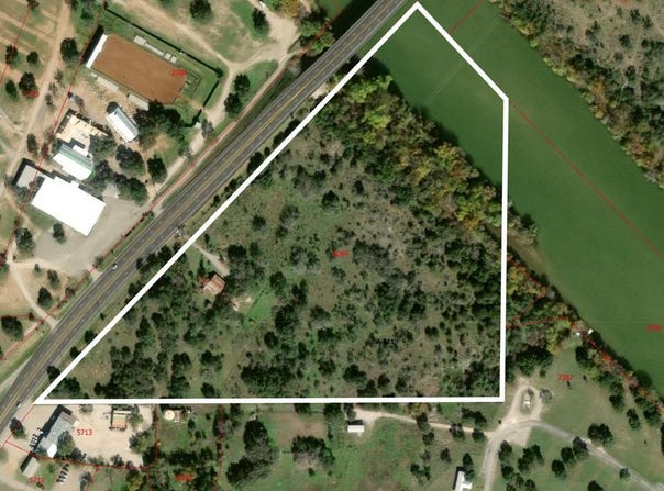 624 N US HWY 281, Johnson City, TX 78636