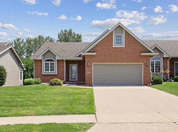 1880 SE Ashleaf Circle, Waukee, IA 50263