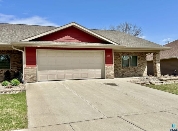 505 Barck Ave, Luverne, MN 56156