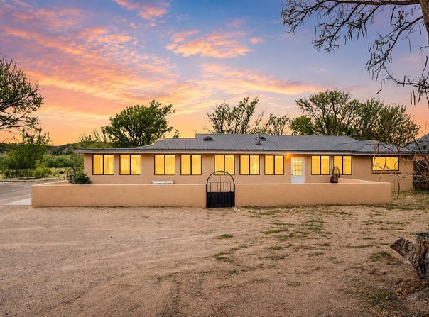 299 County Road 142, Medanales, NM 87548
