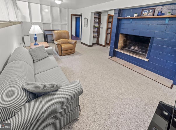 327 FRY DRIVE, STATE COLLEGE, PA 16801