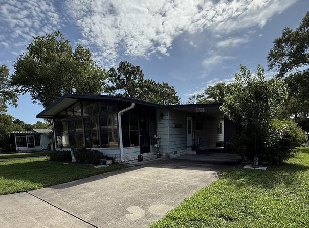 1005B W Gleneagles Rd, Ocala, FL 34480