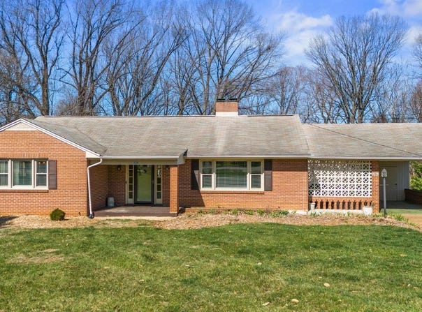 126 Chapel View Drive, Madison Heights, VA 24572