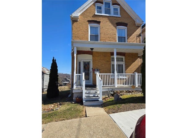 19 S 6th St, Duquesne, PA 15110