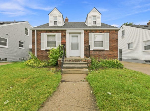 451 N Waverly Street, Dearborn, MI 48128
