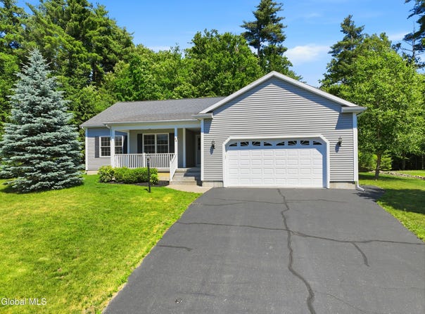 24 Morocco Lane, Schenectady, NY 12304