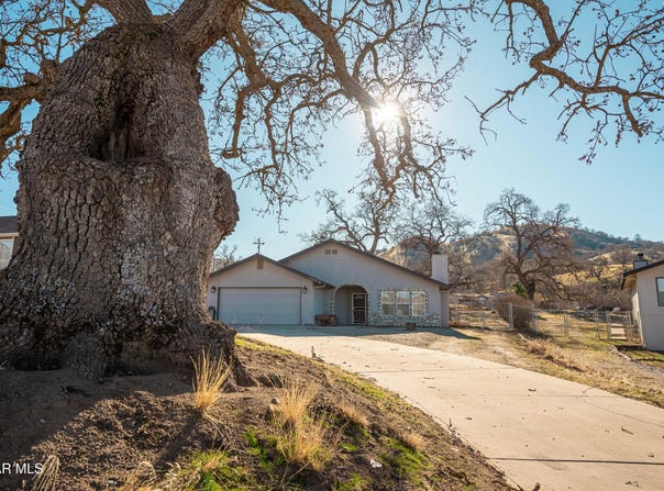 17651 Dike Court, Tehachapi, CA 93561