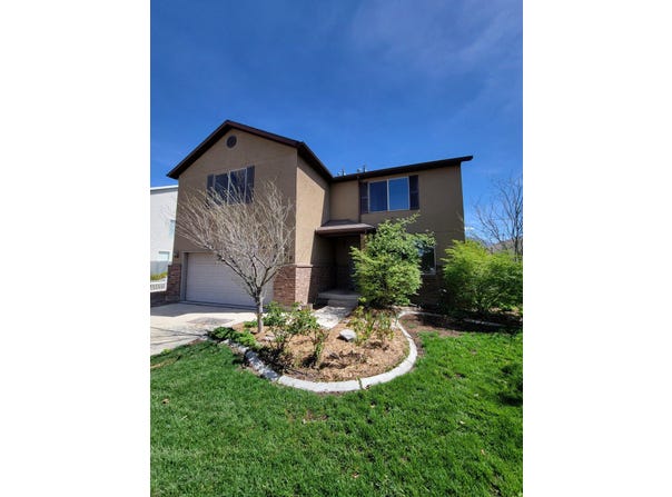 511 S SPANISH FIELDS Dr, Spanish Fork, UT 84660