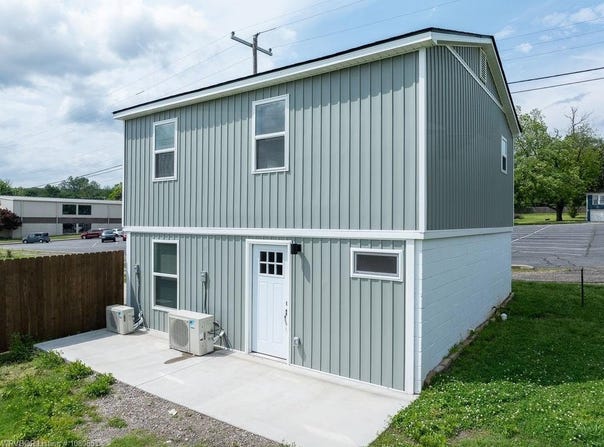 11  N 13th  ST, Van Buren, AR 72956