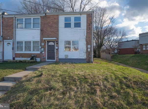 801 SECKEL Court, HALETHORPE, MD 21227